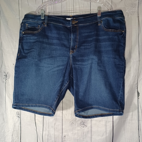 Lane Bryant Dark Blue Denim Shorts - Picture 1 of 11